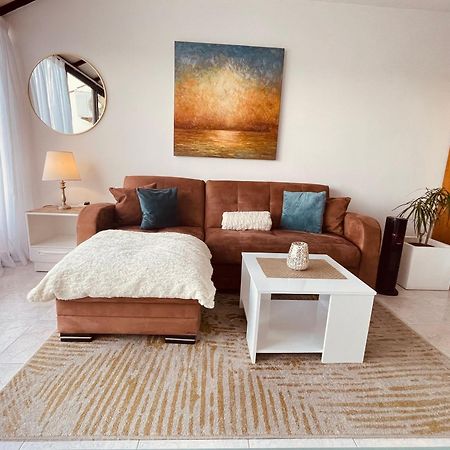 Seafront Apartment Terrace, Lounger & Panoramic Ocean Views Mellieħa Exterior foto