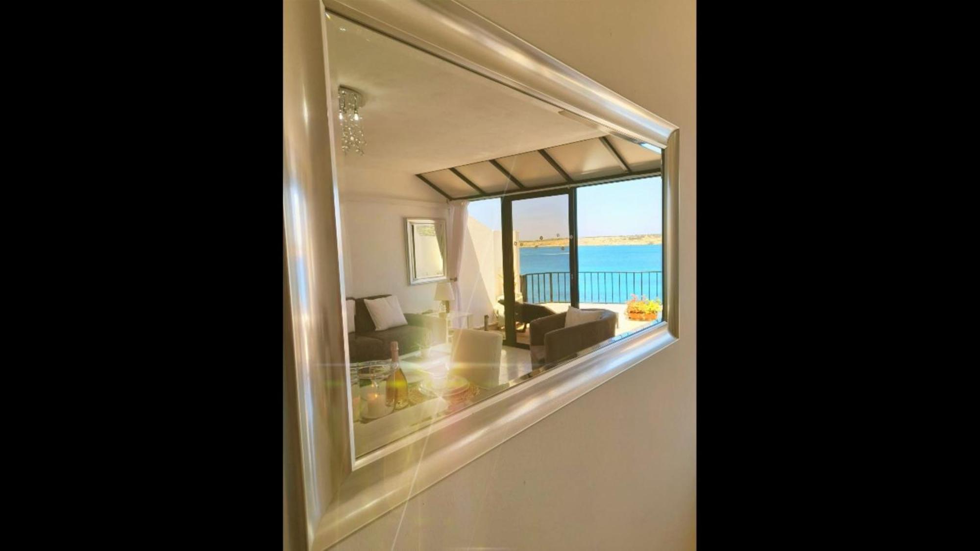 Seafront Apartment Terrace, Lounger & Panoramic Ocean Views Mellieħa Zimmer foto