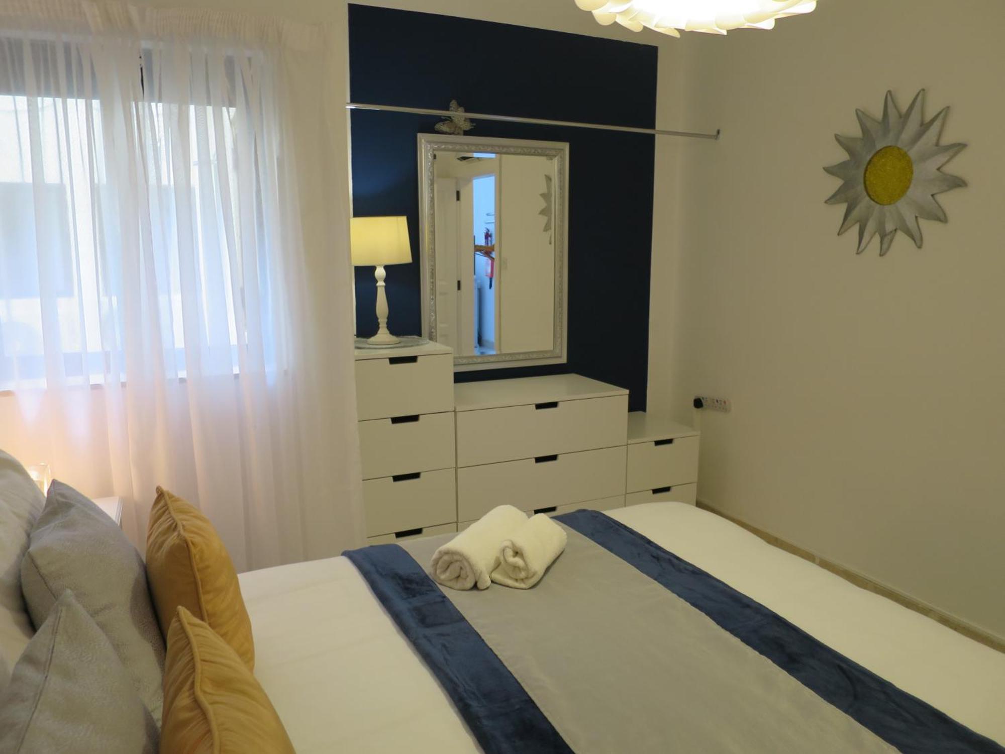 Seafront Apartment Terrace, Lounger & Panoramic Ocean Views Mellieħa Zimmer foto