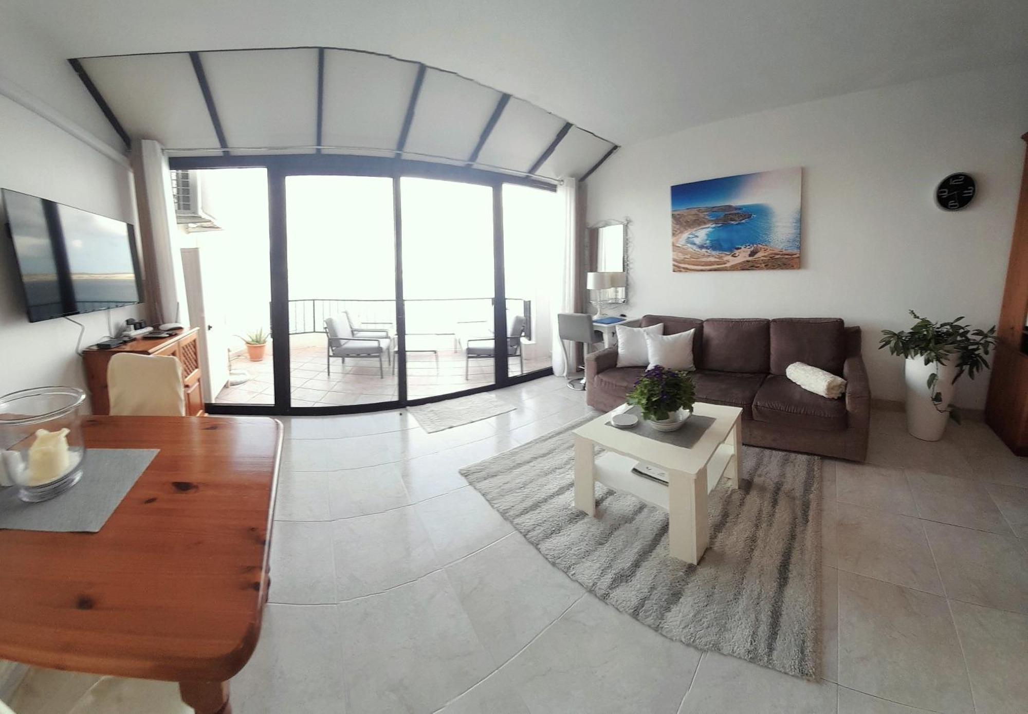 Seafront Apartment Terrace, Lounger & Panoramic Ocean Views Mellieħa Zimmer foto